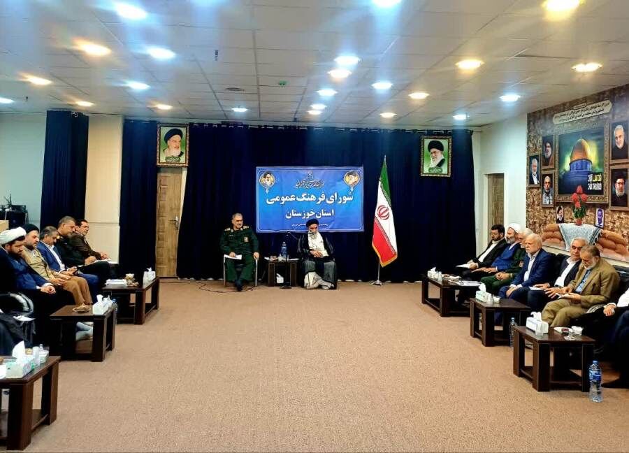 معلمان و والدین الگویی برای نسل آینده هستند