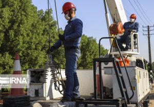 طرح هرس و رفع خطر درختان متداخل با شبکه ی برق در اهواز