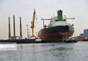 با ترخیص کالا ها از بنادر علاوه کاهش هزینه نگهداری موجب کاهش نوسانات قیمتی در بازار می شود