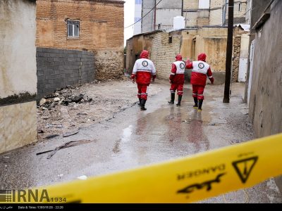 استاندار خوزستان دستور ویژه برای رسیدگی به خانواده های اسیب دیده شهرستان ایذه در سیل را صادر کرد