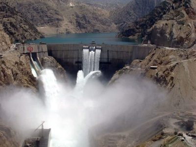 جهاد کشاورزی در جهت مدیریت پایدار منابع آب به دنبال اجرا کردن طرح های نوین آبیاری در بخش کشاورزی است