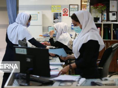 کادر درمان؛ رزمندگان بی‌ادعای امید در خط مقدم سلامت با وجود کمبود تجهیزات و نیروی انسانی دست از تلاش بر نمی دارند