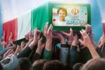 تشییع و خاکسپاری پدر و پسر شهید در گلزار شهدای آبادان