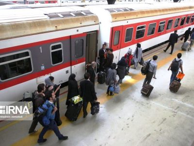 حمل و نقل جاده ای مسافران در پی لغو حرکت قطارهای جنوب و زاگرس خوزستان