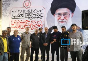 عاشق وطن هستیم و برای آن جان می دهیم/حضور پرشور ورزشکاران آبادانی در تجمعات شبانه