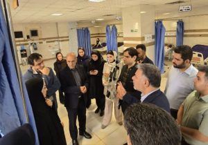 بازدید از بخش ام اس بیمارستان دزفول و بررسی خدمات رسانی به آنها توسط فرماندار دزفول