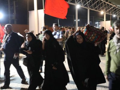 خدمت رسانی به زائران اربعین در مرزهای شلمچه و چذابه به صورت شبانه روزی در حال انجام است