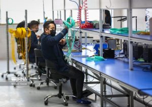 گسترش تعداد شهرک های صنعتی موجب سرمایه گذاری بیشتر تولید گنندگان و ایجاد اشتغال می شود